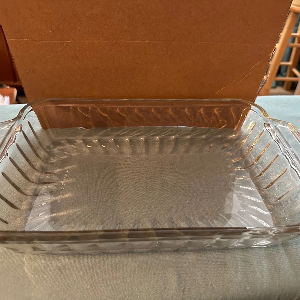 Vintage Anchor Hocking Baking Dish
